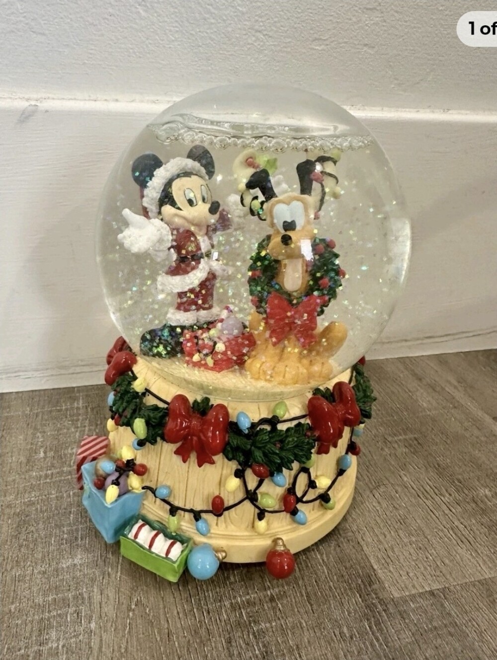 RARE Disney Enesco Mickey Mouse & Pluto Musical “Deck The Halls” Snow Globe